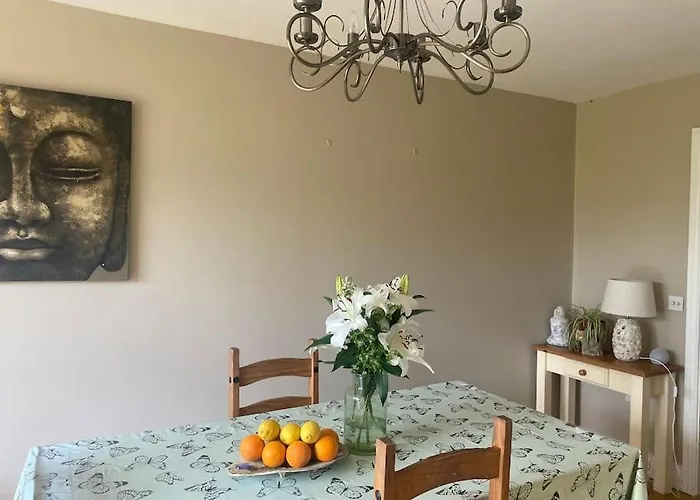 Macroom Spacious Cosy 3 Bedroom Cork