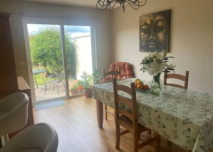 Сasa de vacaciones Macroom Spacious Cosy 3 Bedroom Cork