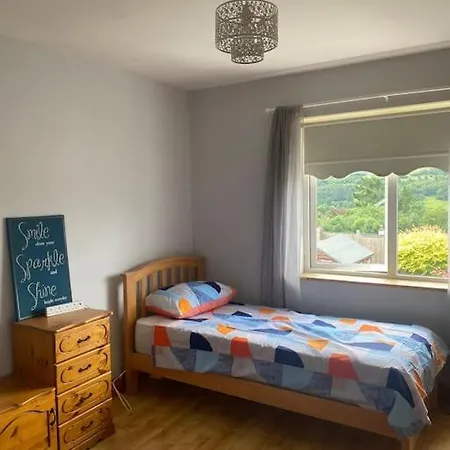 度假居 Macroom Spacious Cosy 3 Bedroom